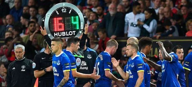 La IFAB valida definitivamente la norma de cinco cambios por equipo