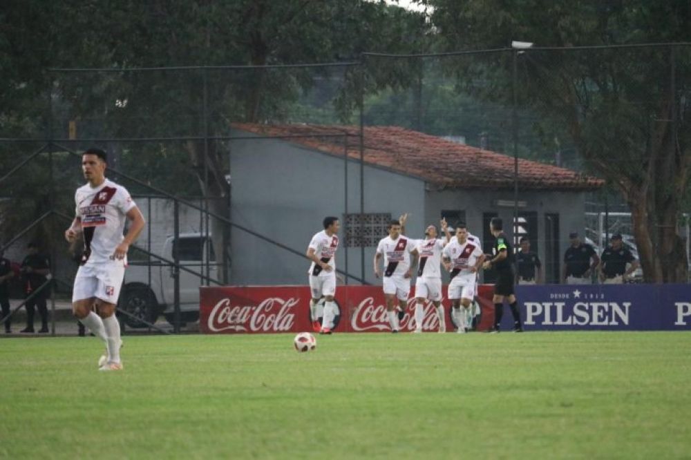 River Plate lo da vuelta y logra un triunfo clave ante Luqueño