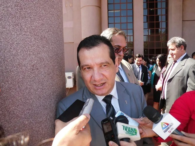 Exjuez civil destituido por la Corte es nominado para camarista en CDE