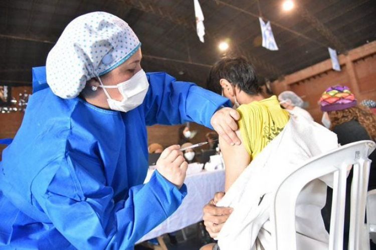Salud espera vacunar a 500 mil personas esta semana