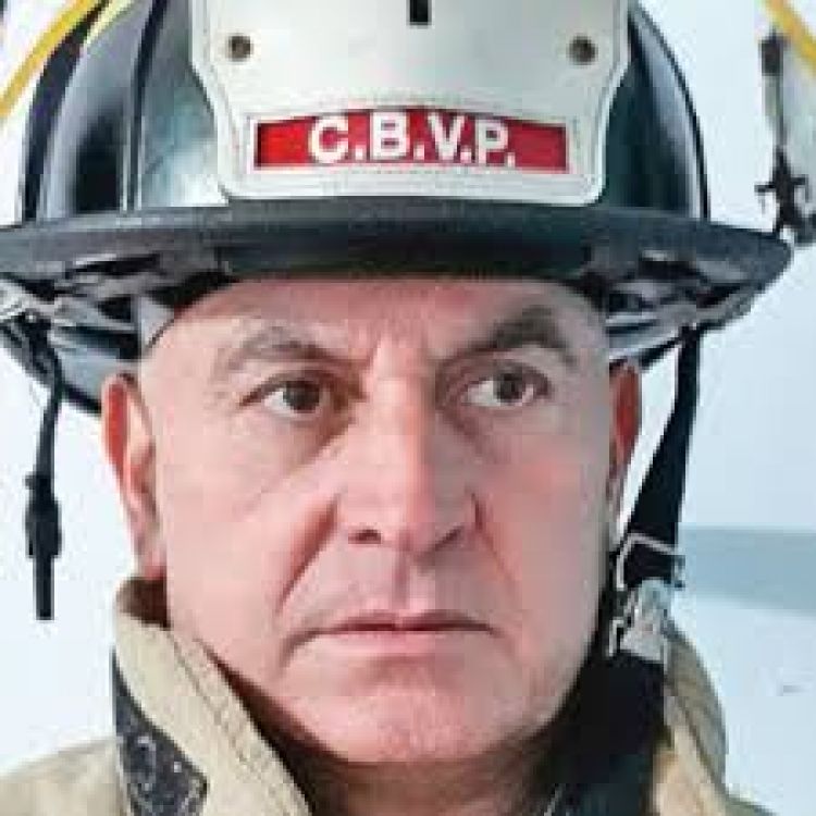 Juez analiza si revoca medidas del capitán Rubén Valdez