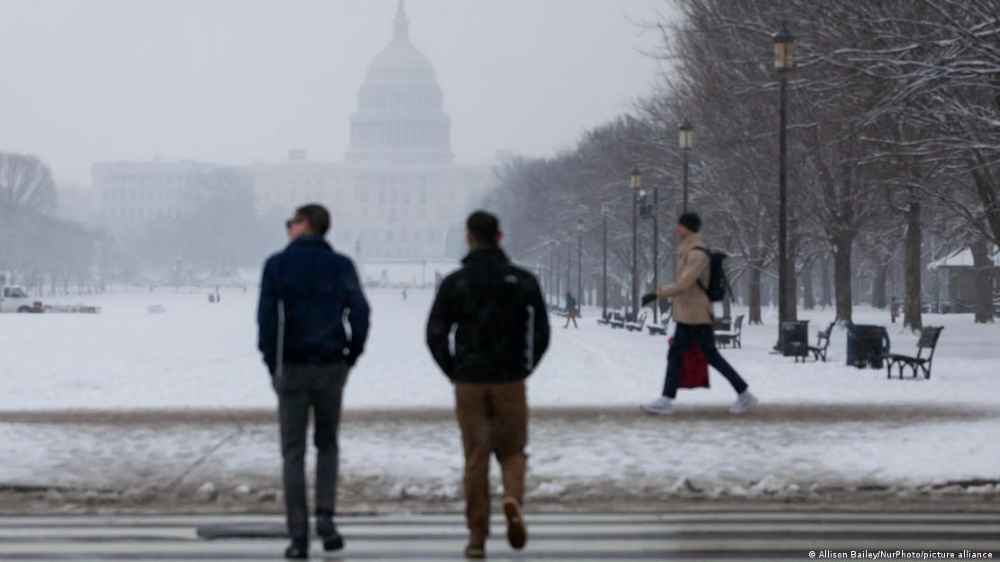Decenas de muertes por fuerte temporal invernal en EE.UU.