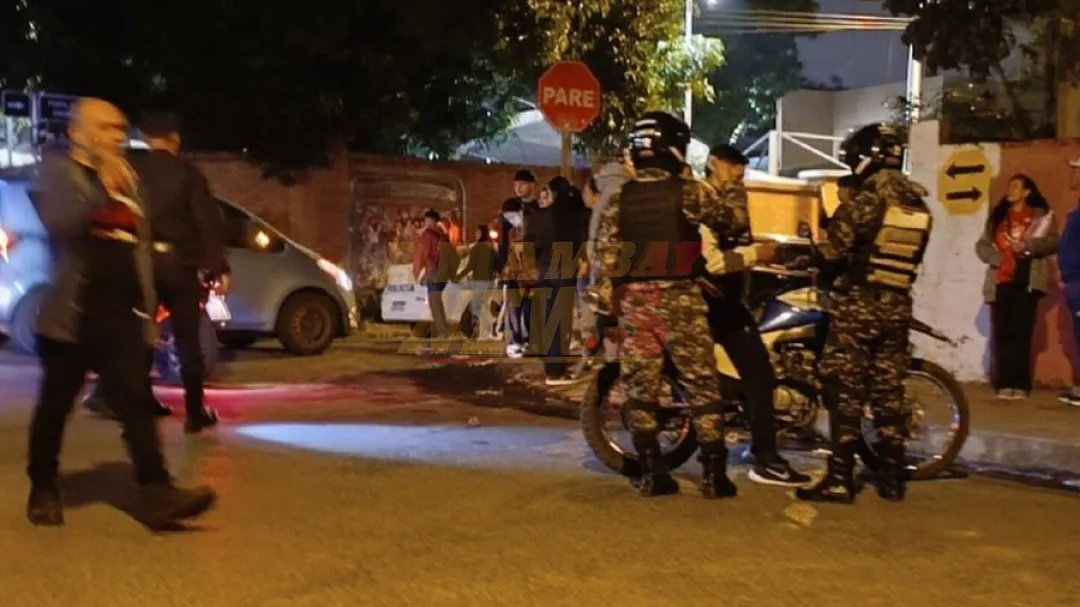 Adolescente recibe puñalada en el Colegio Nacional de Luque durante fiesta de San Juan