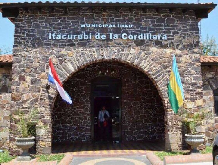 Por unanimidad, concejales piden la renuncia del intendente de Itacurubi de la Cordillera