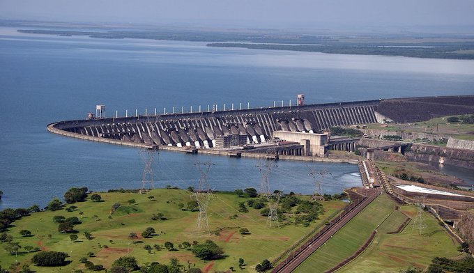 Dinero que ingresará de Itaipu no se destine a aumentos salariales, afirman