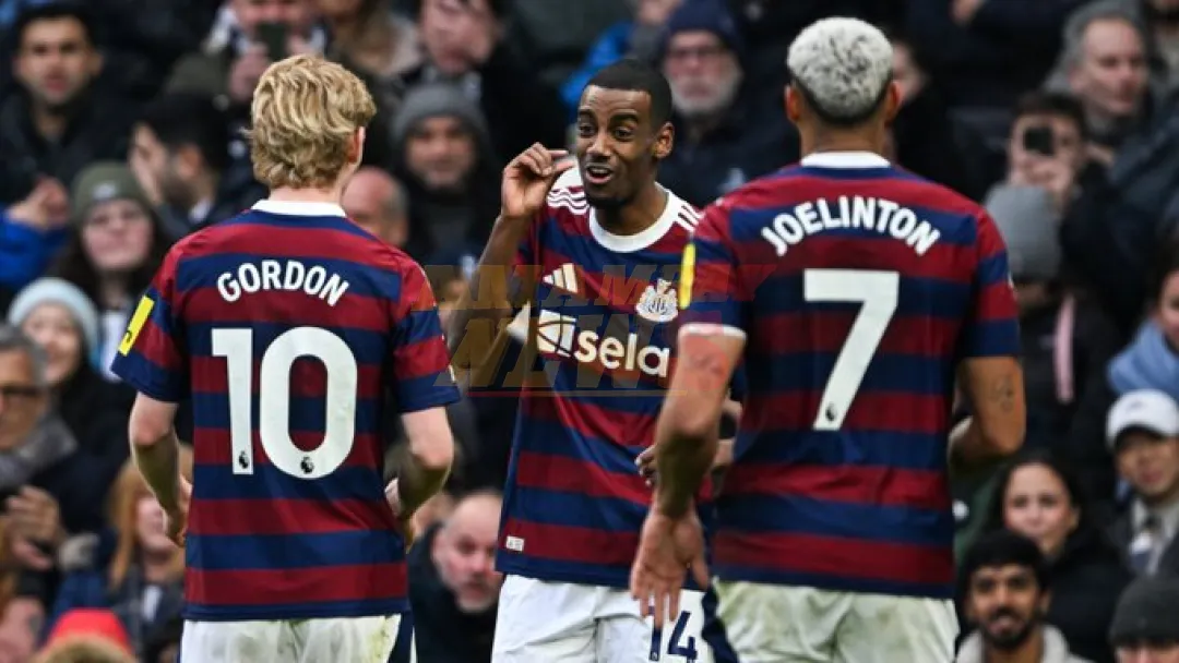 Newcastle de Almirón derrota al Tottenham