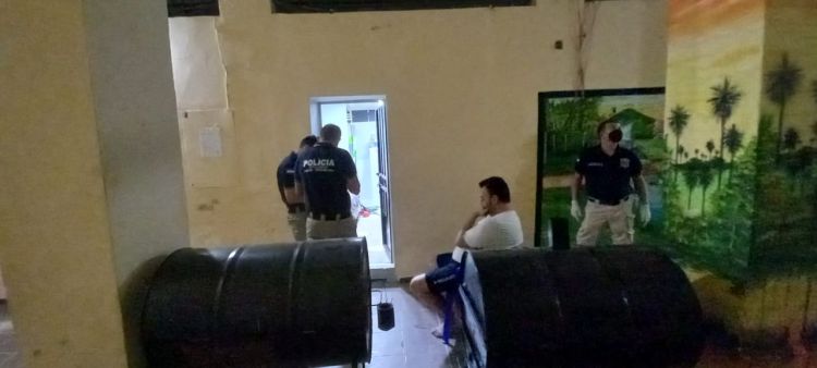 Requisan celda de reo que estaría ligado a uno de los heridos en atentado