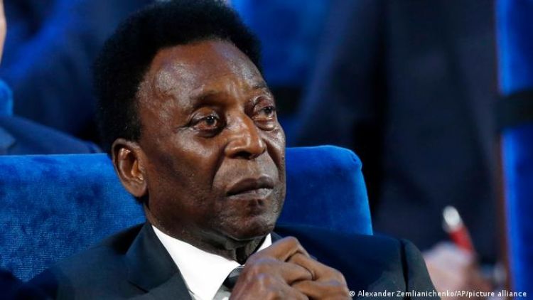 Pelé recibe el alta médica y seguirá tratamiento por tumor de colon