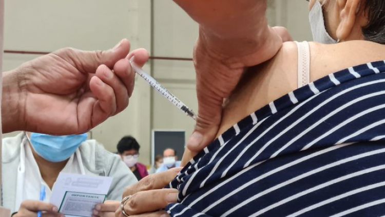 Si tenes entre 50 a 59 años ya debes registrarte para recibir la vacuna contra el coronavirus