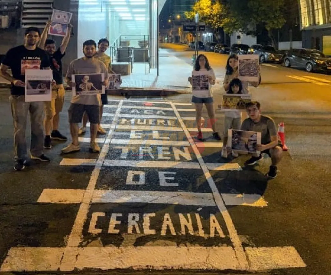 «Acá muere el Tren de Cercanías», el mensaje de activistas por el transporte público