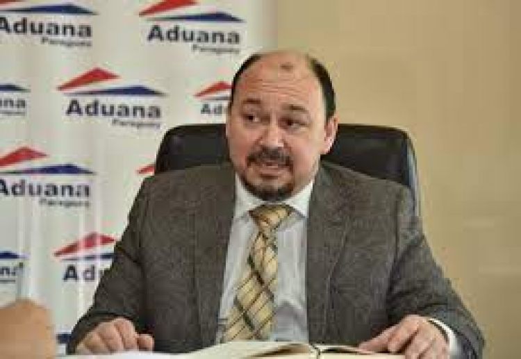 Diputados tratan mañana pedido de interpelación al titular de Aduanas