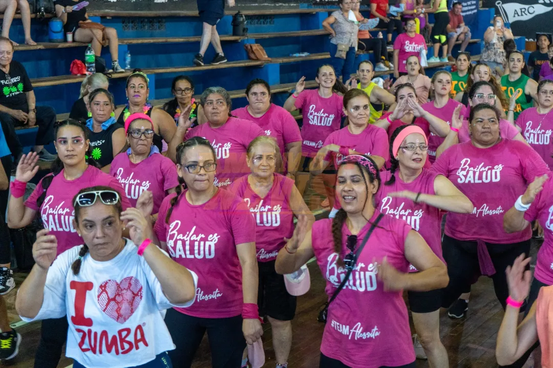 La actividad física y el homenaje a la mujer se unen en una gran masterclass de zumba