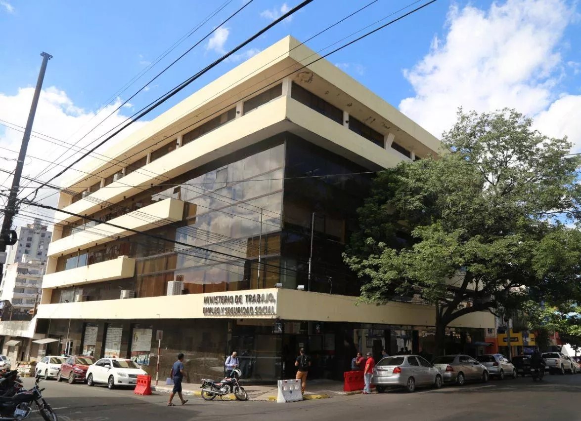 Ministerio de Trabajo recuerda el derecho a remuneración doble por trabajar en días feriados
