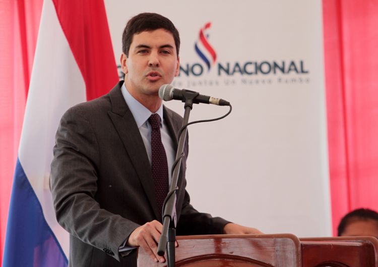 Abrir el puente en CDE es una medida acertada, sostiene Santiago Peña