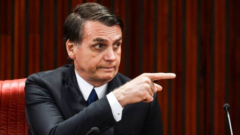 Tras presión internacional, Bolsonaro moviliza al Ejército por crisis en la Amazonia