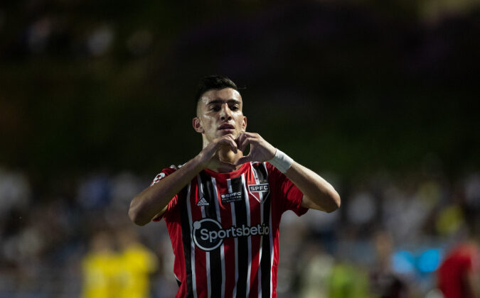 Jugador del Sao Paulo es acusado de agredir “gravemente” a su exnovia