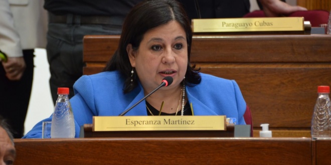 Esperanza Martínez califica de «terrorismo de Estado» ley para controlar ONGs