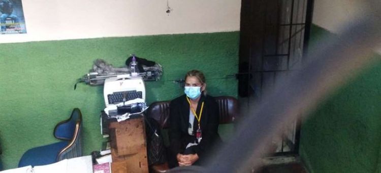 Bolivia confirma la captura de su ex presidenta Jeanine ez