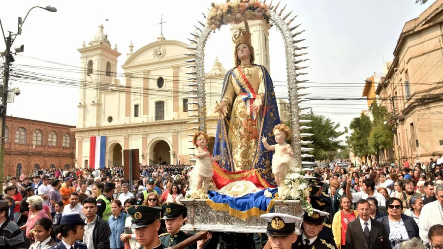 Arzobispado aclara: “A la Virgen María no se le quita nada’’