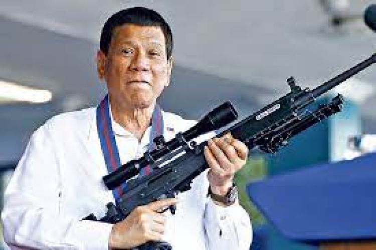 Duterte ordena sancionar a gobernadores y funcionarios locales ante el retraso en la campaña de vacunación