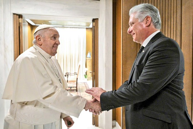 Francisco y presidente cubano refuerzan en el Vaticano «una muy buena relación»