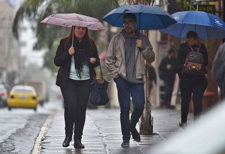 Anuncian martes fresco a frío y con tormentas eléctricas