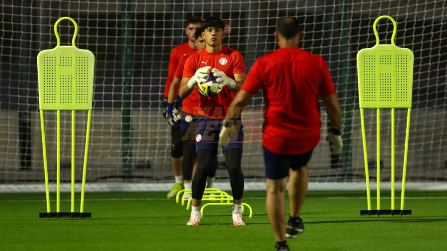 Primera práctica de la Albirroja en Catar