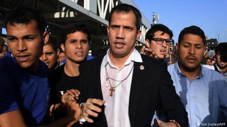 UE califica de inaceptables ataques a Guaidó en Venezuela