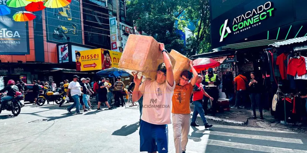 Comerciantes de CDE esperan un aumento de turistas por vacación escolar en Brasil