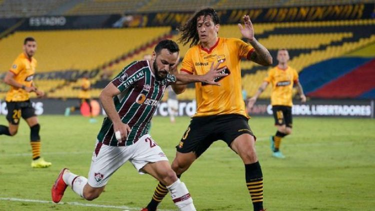 Williams Riveros ya está en el país para fichar por Cerro