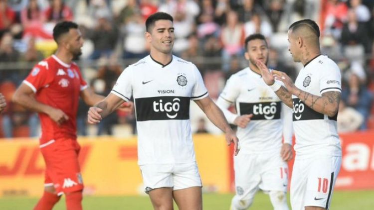 Olimpia gana en Kaarendy y trepa provisoriamente a la punta