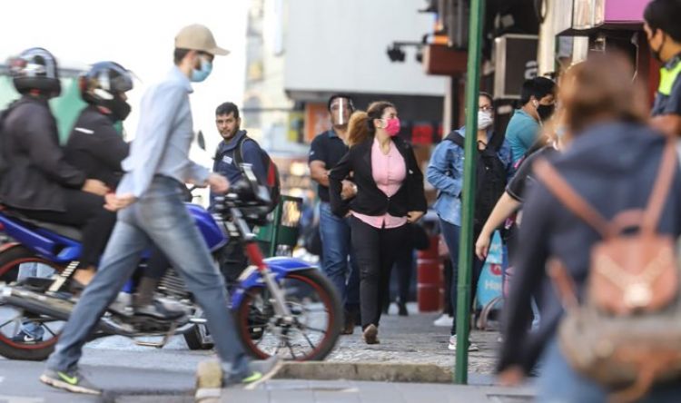 Paraguay flexibilizará actividades y exigencias a viajeros ante descenso de covid-19
