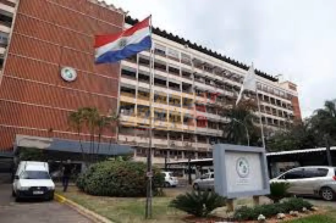 Contraloría designa equipo auditor para investigar situación financiera del IPS