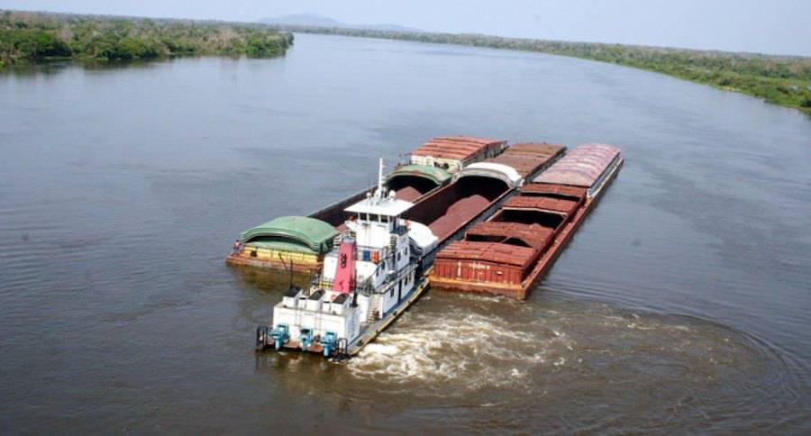 Argentina ordena liberar buque retenido en la hidrovía