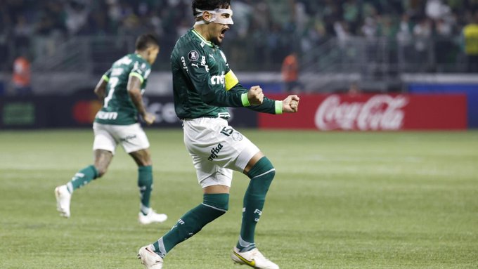 Gustavo Gómez se pone el traje de héroe para Palmeiras y Cerro Porteño