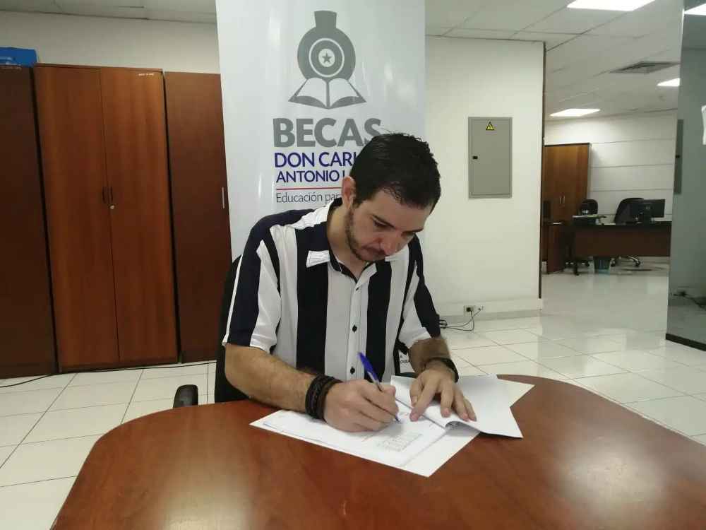 Estudios en el extranjero: BECAL anuncia 117 becas disponibles