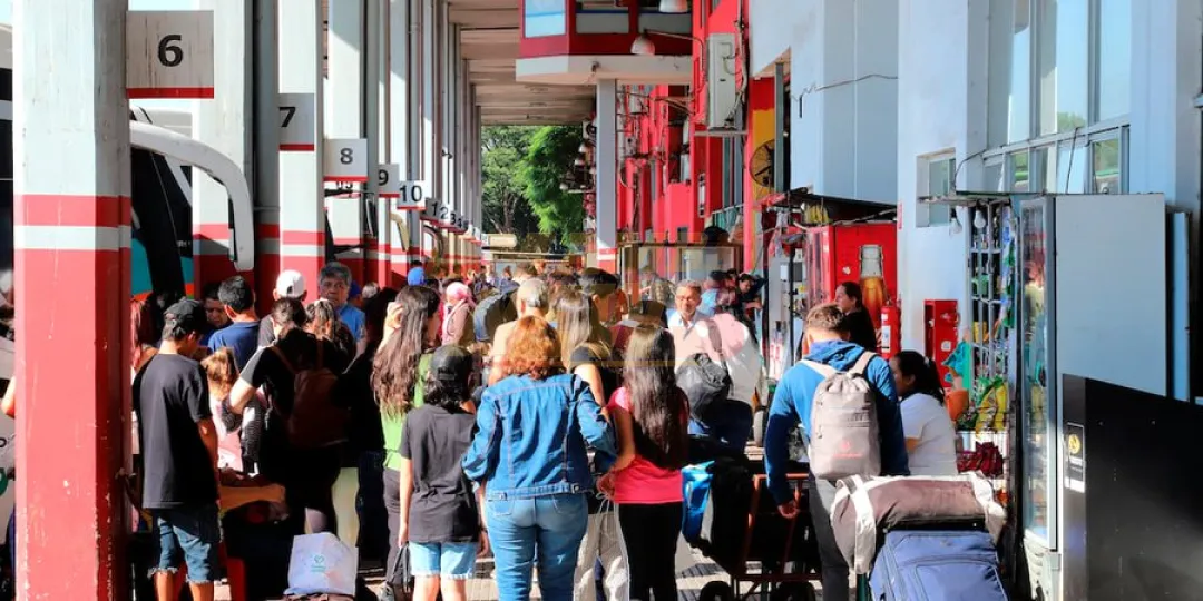 Unas 300.000 personas pasaron por la Estación de Buses de Asunción