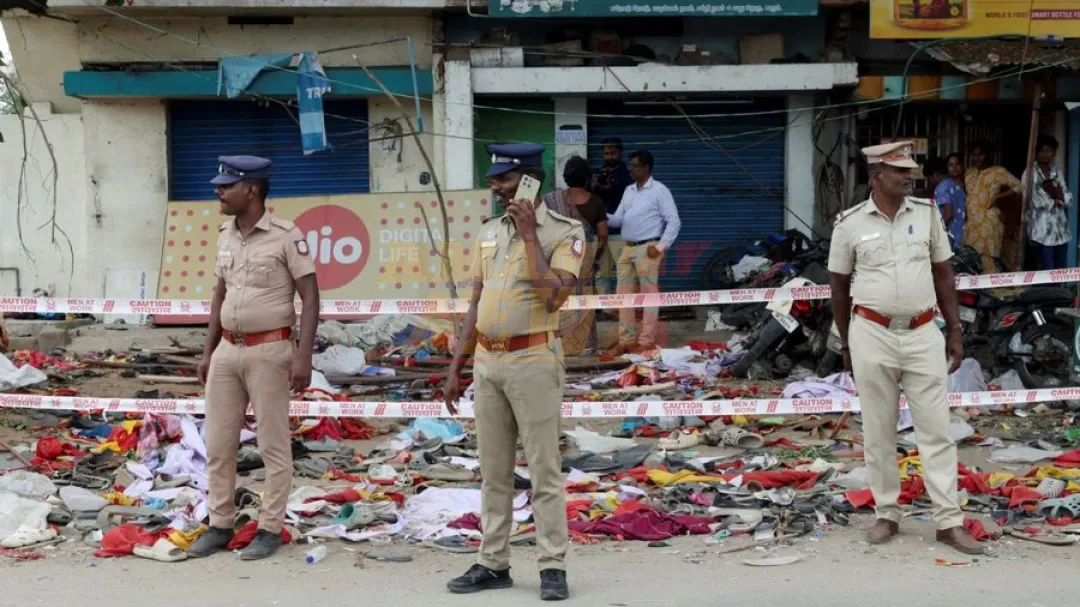 Aumenta a 40 la cifra de muertos tras estampida en India durante mitin político del actor Vijay