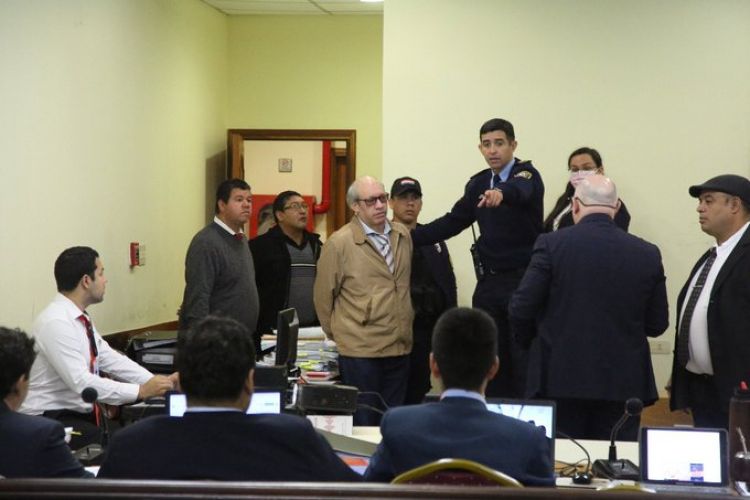 Nuevamente posponen inicio de juicio oral a Stadecker