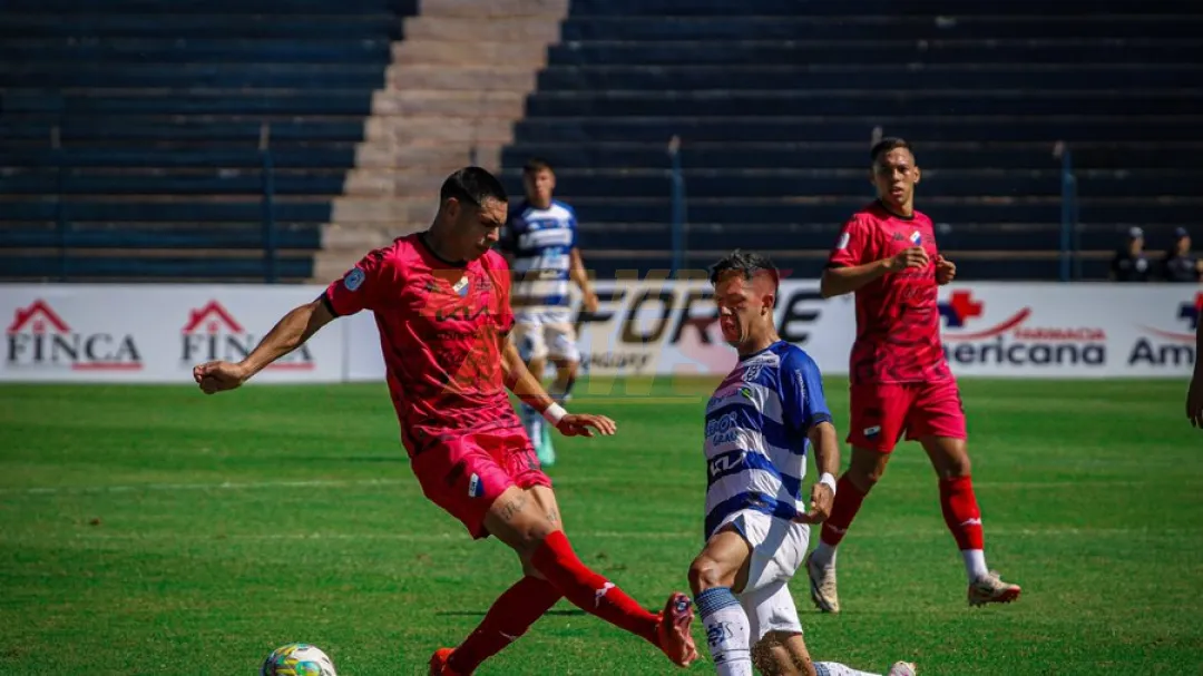2 de Mayo y Nacional no pasan del empate en La Terraza