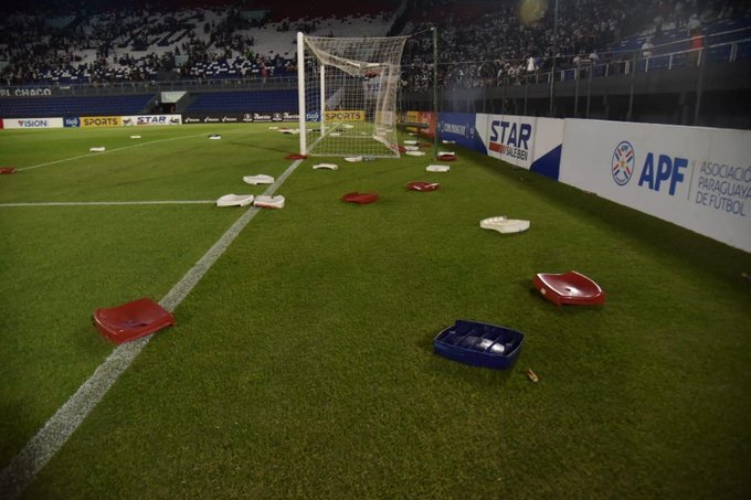 Parlamentarios buscan erradicar violencia en los estadios a través de un registro
