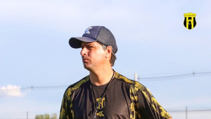 Rodrigo López, en la cuerda floja