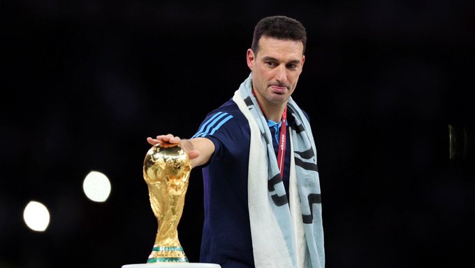 Lionel Scaloni regresa a España tras pasar Navidad en Pujato