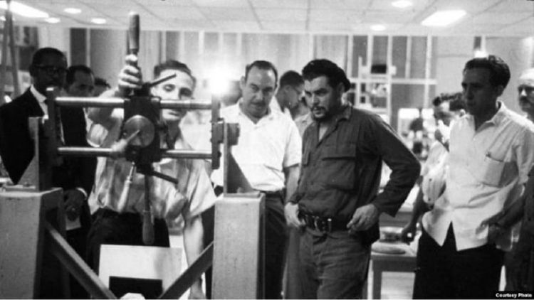 El Che Guevara: Terrible ministro y tremendo asesino