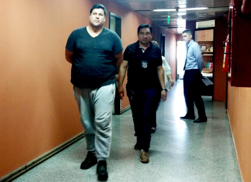 Funcionaria de la Presidencia niega vínculos con tortolero