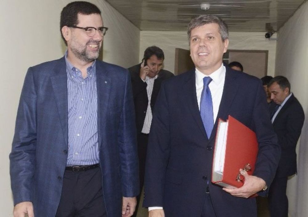 Piden cuatro años de cárcel para exministro de educación Luis Riart