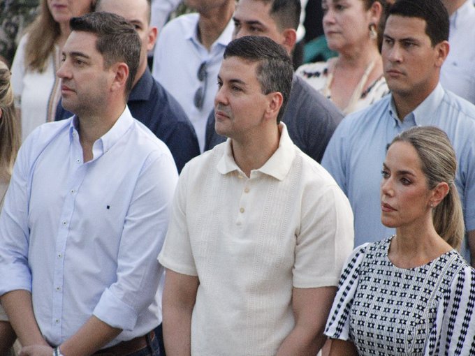 Santi tuvo que oír de la boca del pueblo, los reclamos por jubilados y pensionados