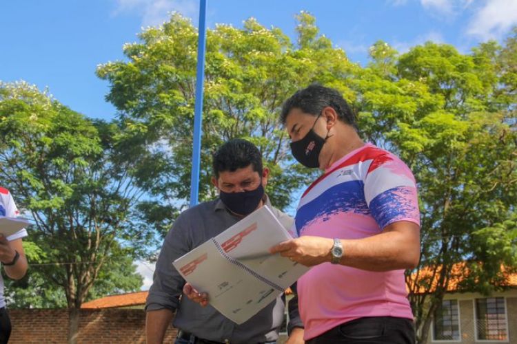 Secretara de Deportes releva datos para equipar "Plazas Deportivas" en San Pedro y Canindey