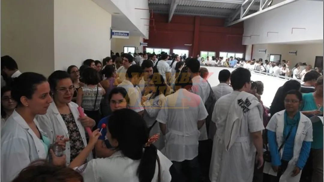Hay un solo tutor para 20 futuros médicos en hospitales de práctica