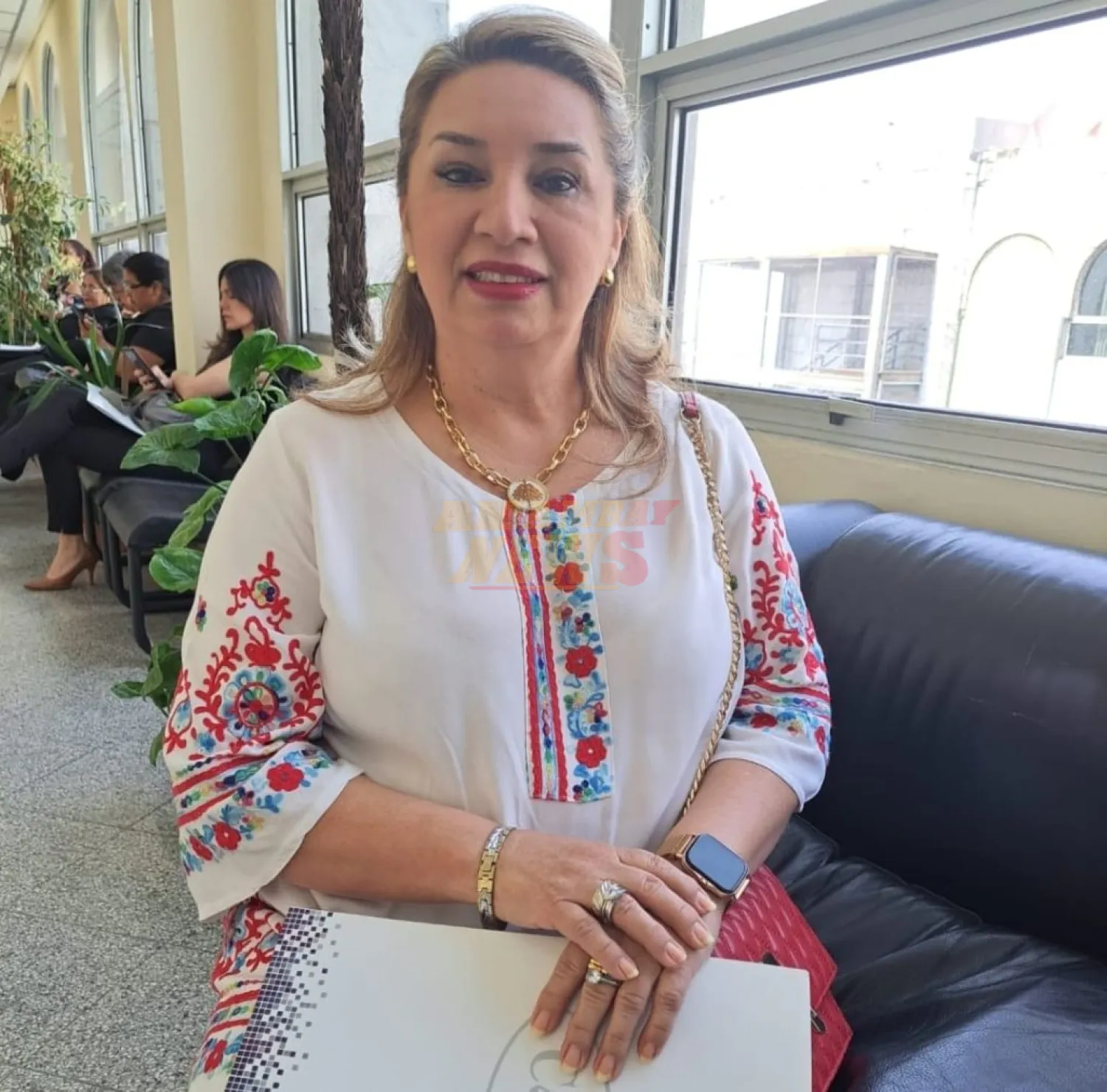 “En un país en serio, deberían  estos seis ministros ir a su casa”